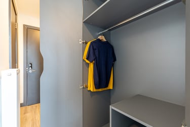 Classic En Suite - Image 1